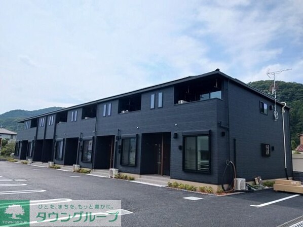 アミュレットの物件外観写真